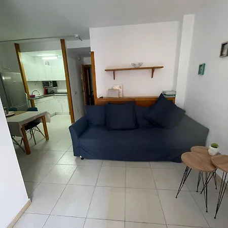 Con Piscina En El Centro De Apartmán *